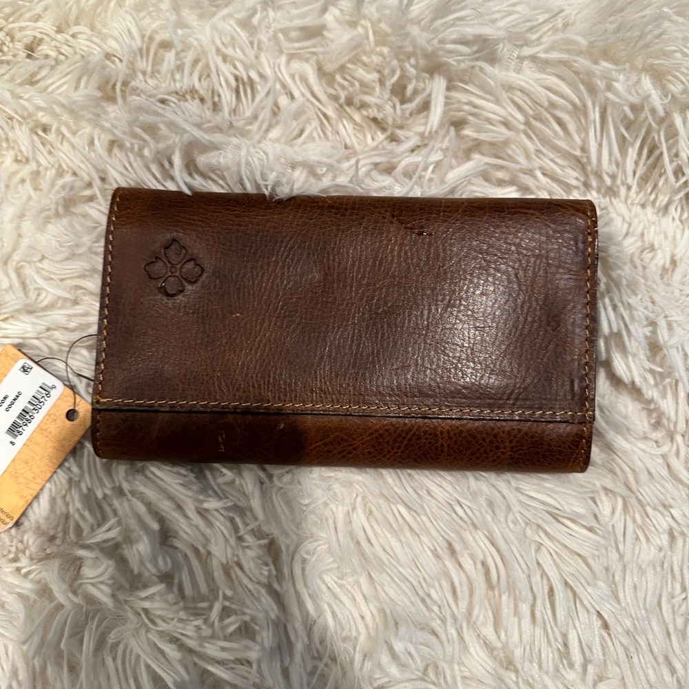 Patricia Nash trifold wallet